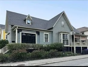 $2,525 | 481 Pine Street, Providence, RI 02907