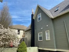 $2,525 | 481 Pine Street, Providence, RI 02907