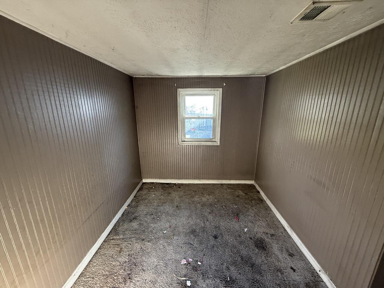 535 Mt Vernon Road Berea, KY 40403 - Photo 6 of 12 Interior_Bed_2a
