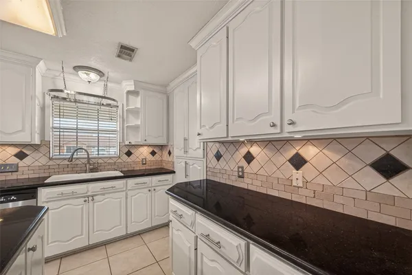 $220,000 | 14011 Hollypark Drive, Houston, TX 77015