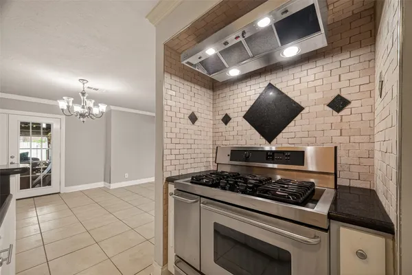 $220,000 | 14011 Hollypark Drive, Houston, TX 77015