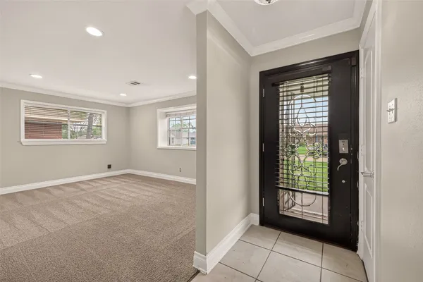 $220,000 | 14011 Hollypark Drive, Houston, TX 77015