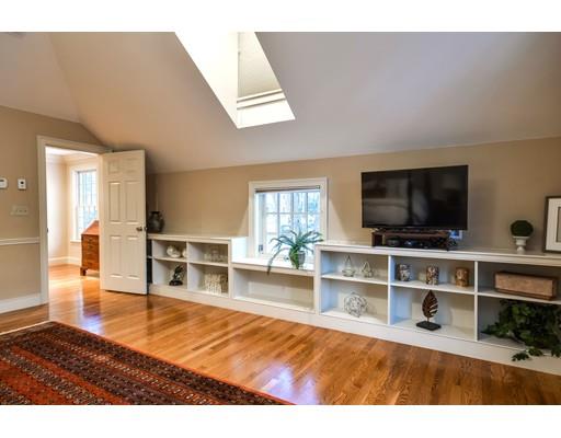 22 Barnstable Road Wellesley, MA 02481 - Photo 18 of 28
