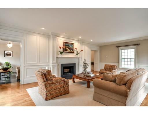 22 Barnstable Road Wellesley, MA 02481 - Photo 3 of 28