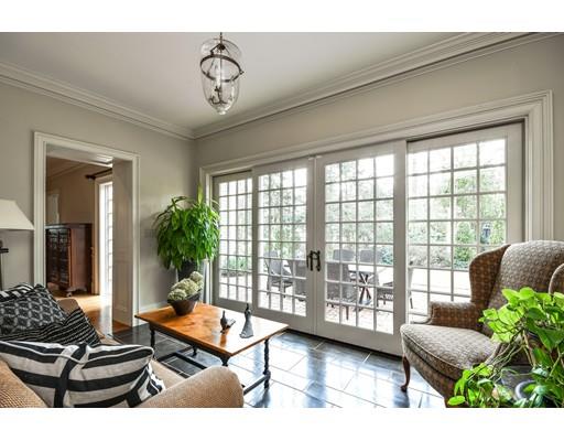 22 Barnstable Road Wellesley, MA 02481 - Photo 6 of 28