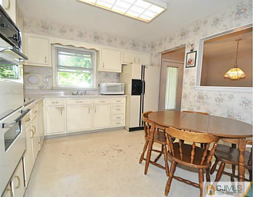 1317 Englishtown Road Old Bridge, NJ 08857 - Photo 8 of 20 Gallery Image 8