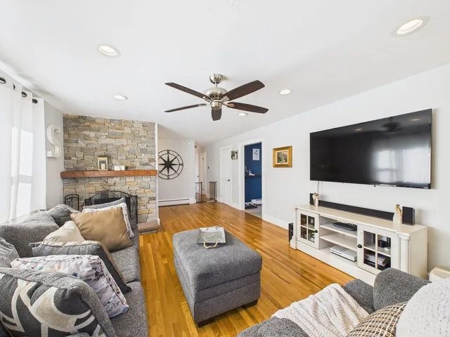 $649,000 | 199 Quaker Lane, Acushnet, MA 02743