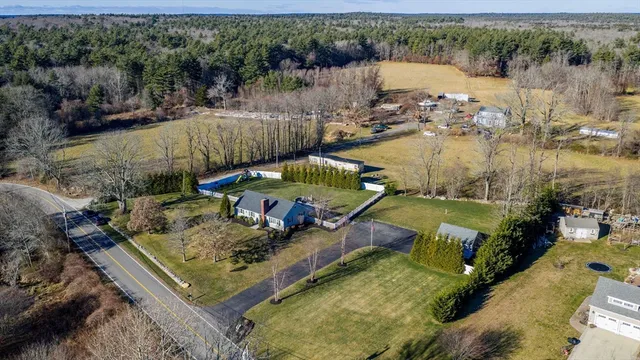 $649,000 | 199 Quaker Lane, Acushnet, MA 02743