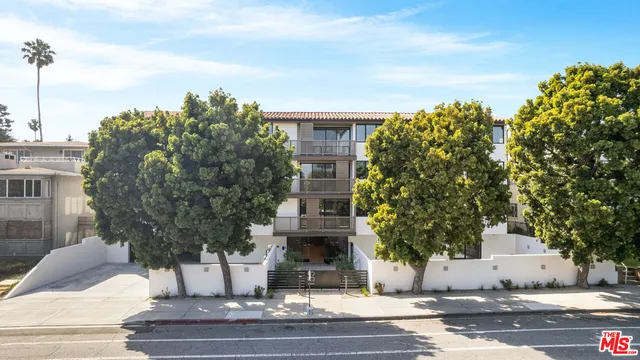 $7,800 | 153 San Vicente Boulevard, Unit 2G, Santa Monica, CA 90402