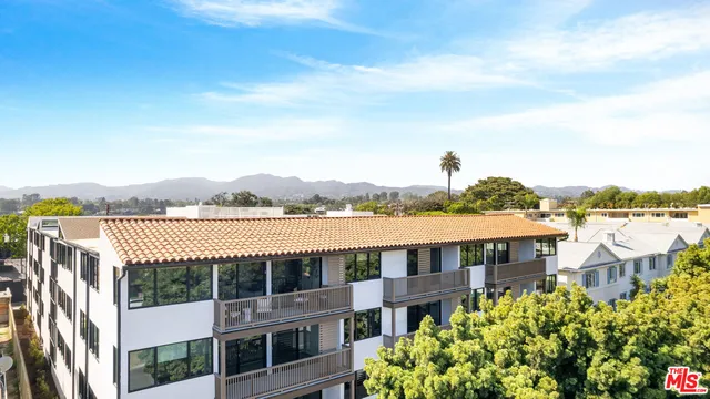 $7,800 | 153 San Vicente Boulevard, Unit 2G, Santa Monica, CA 90402