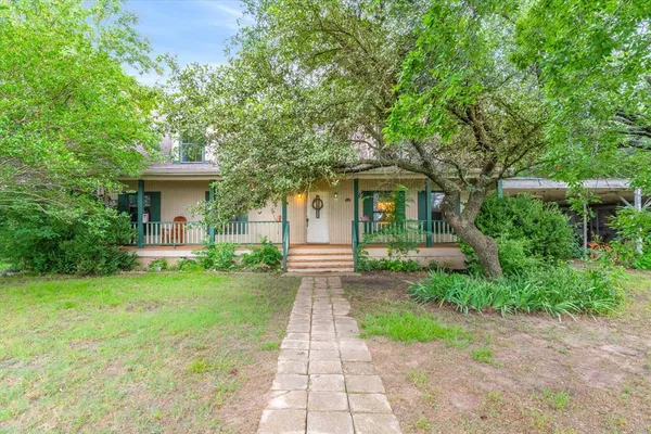 $400,000 | 540 County Road 3724, Wills Point, TX 75169