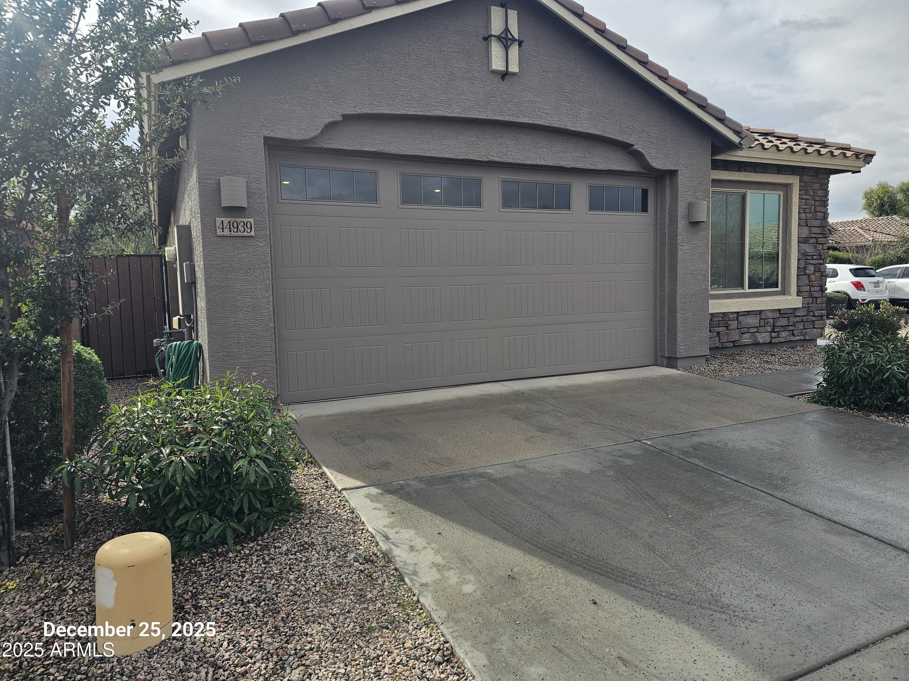 44939 West Norris Road Maricopa, AZ 85139 - Photo 1 of 5 20251225_110805