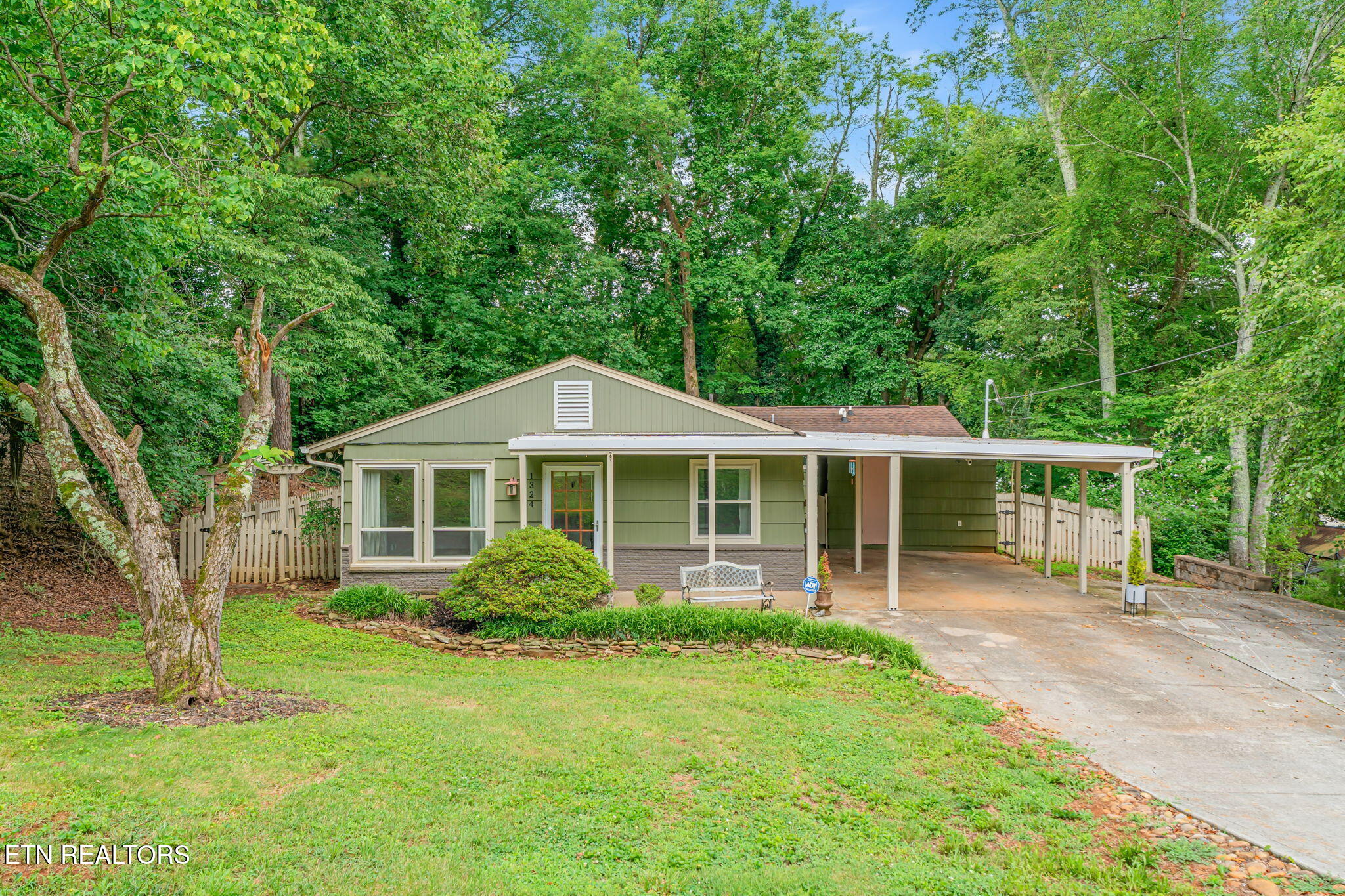 1324 Huntington Road Southwest Knoxville, TN 37919 - Photo 1 of 43 1-web-or-mls-1324 Huntington Road-2