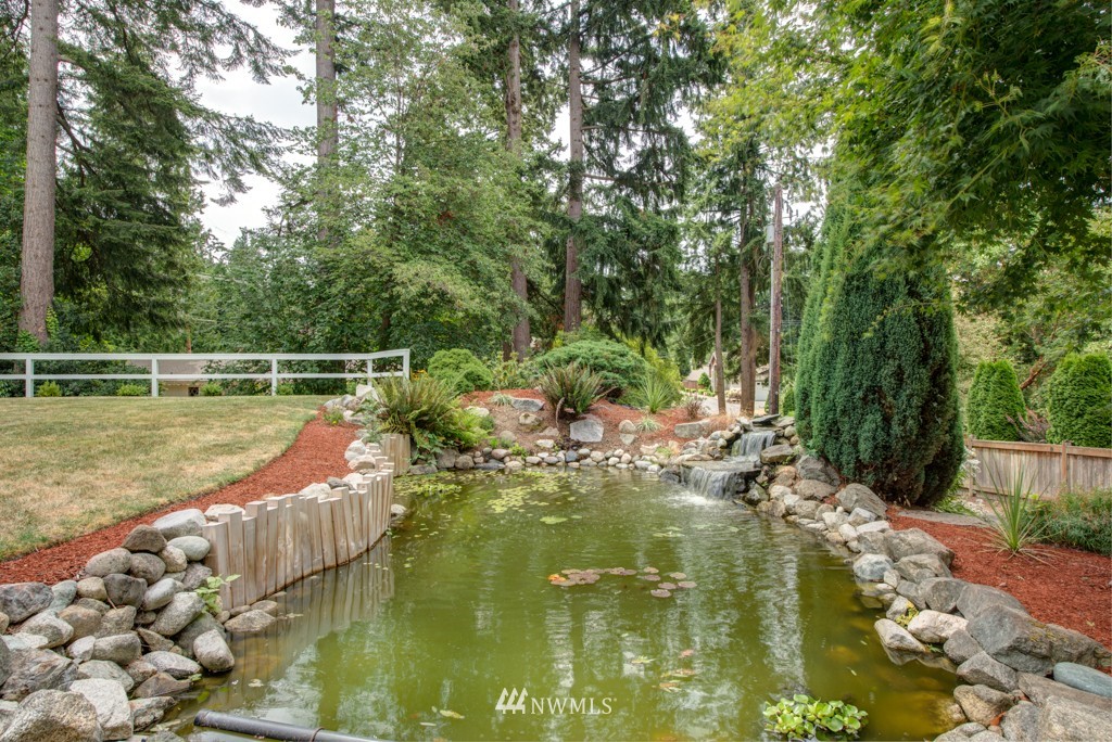 8909 196th Street Southwest Edmonds, WA 98026 - Photo 23 of 25 Gallery Image 23