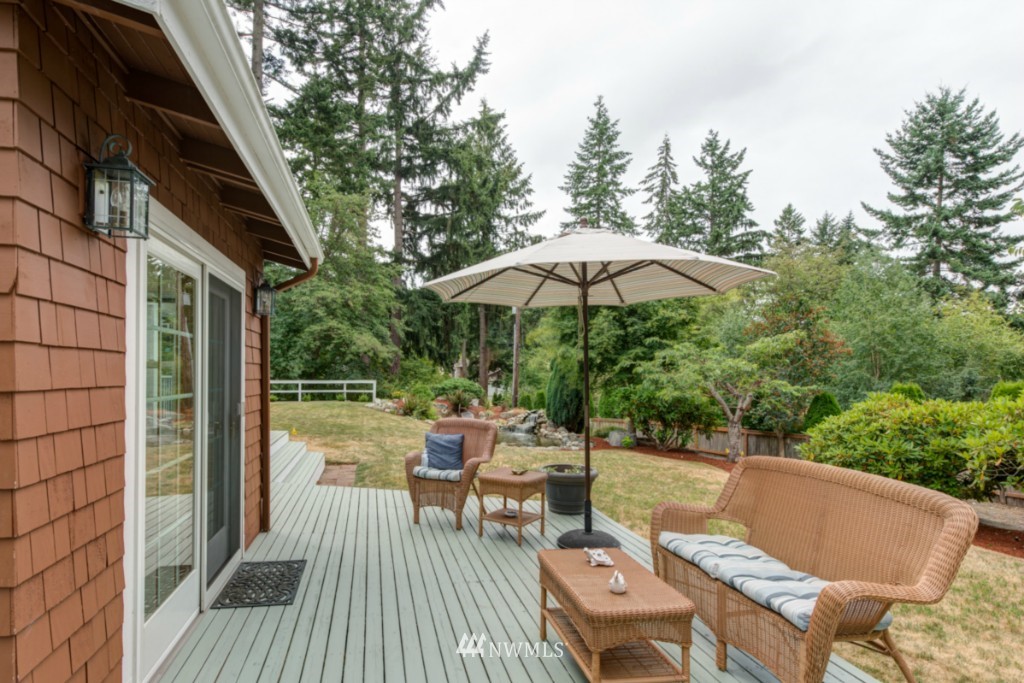 8909 196th Street Southwest Edmonds, WA 98026 - Photo 24 of 25 Gallery Image 24