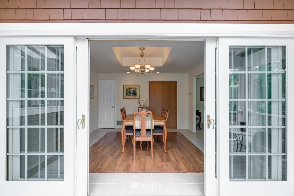 8909 196th Street Southwest Edmonds, WA 98026 - Photo 6 of 25 Gallery Image 6