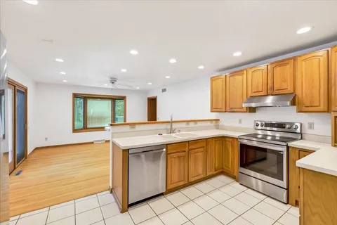 $785,000 | 4901 Waukesha Street, Madison, WI 53705