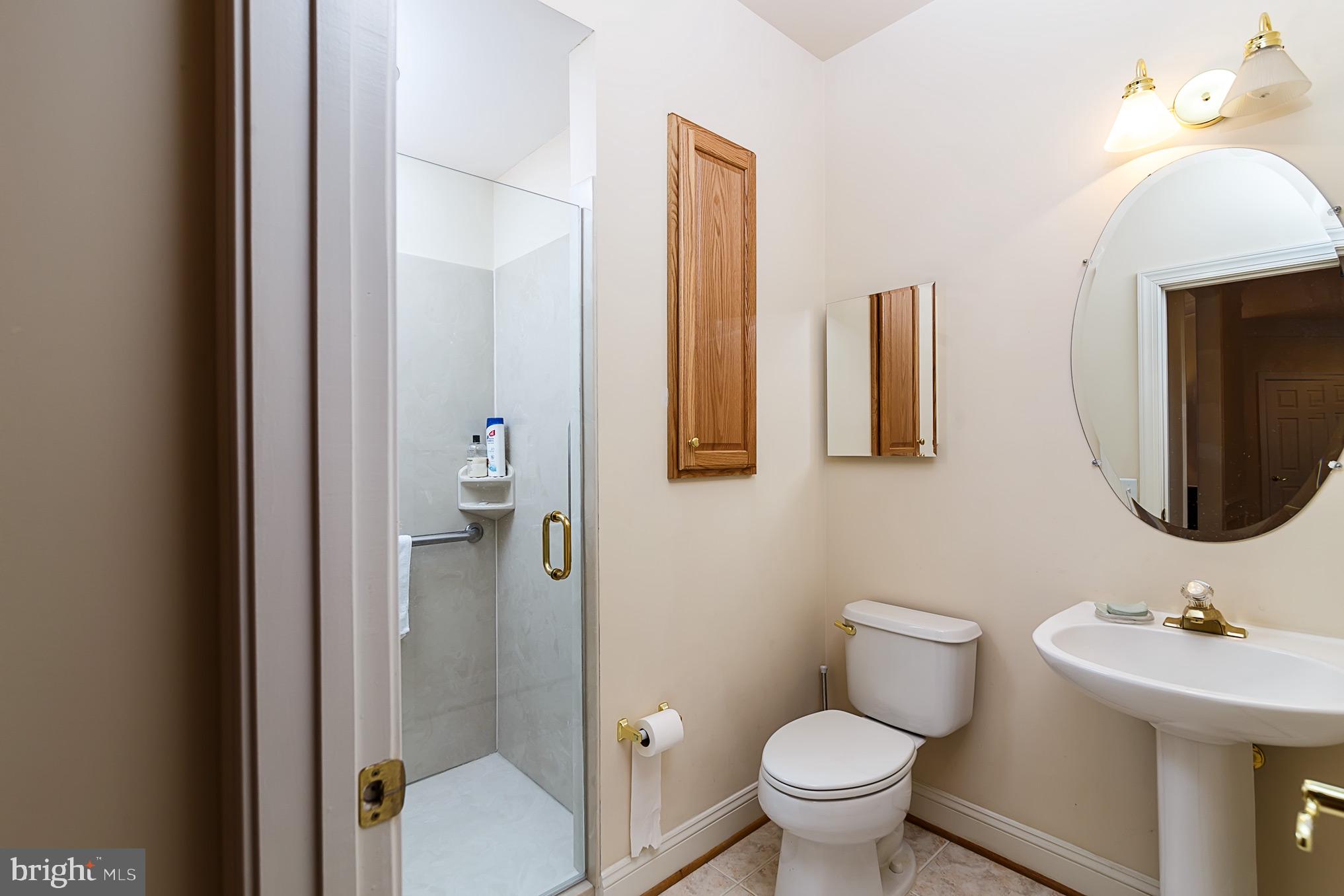 2702 Robaleed Way Herndon, VA 20171 - Photo 11 of 37