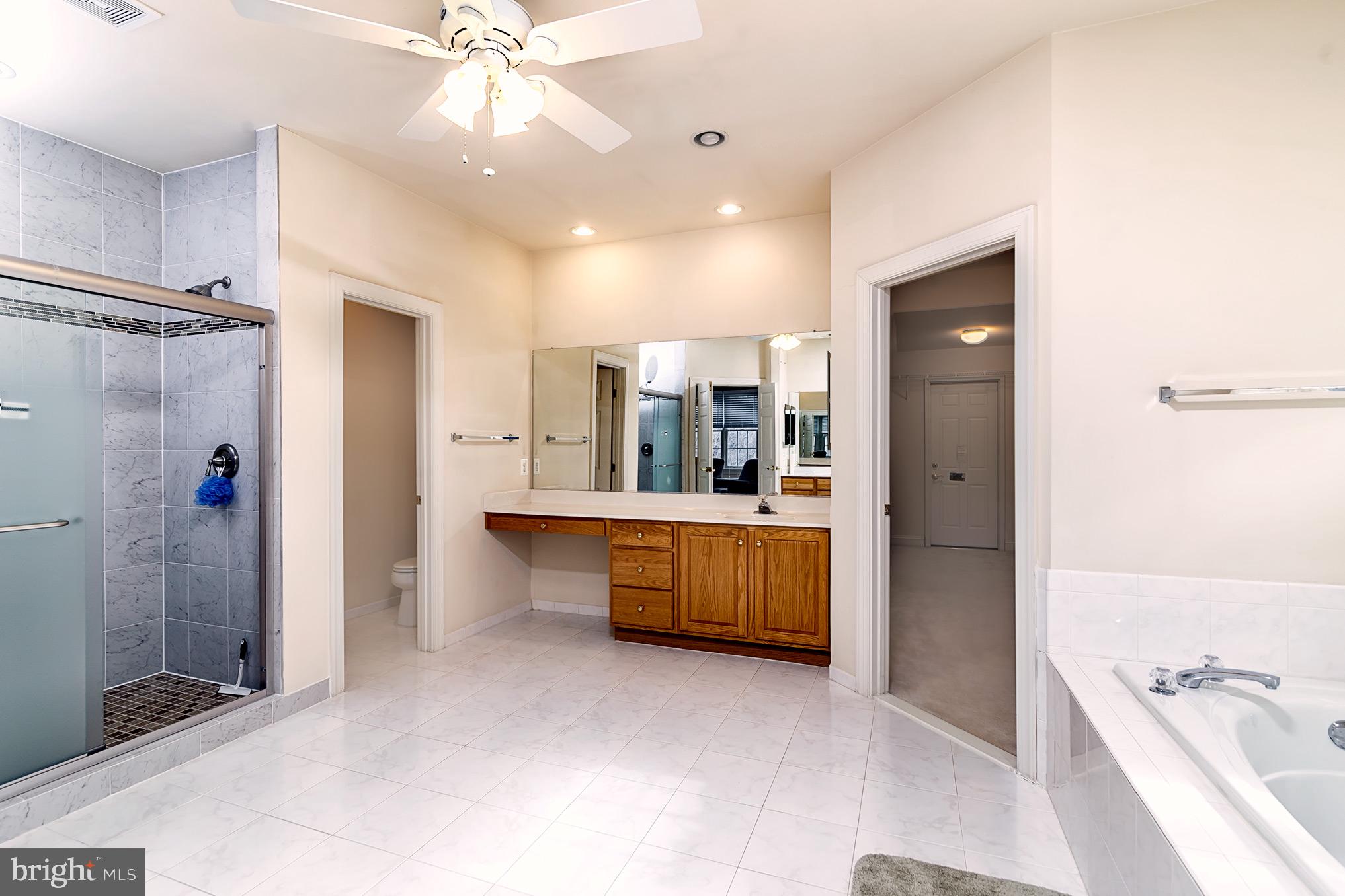 2702 Robaleed Way Herndon, VA 20171 - Photo 17 of 37