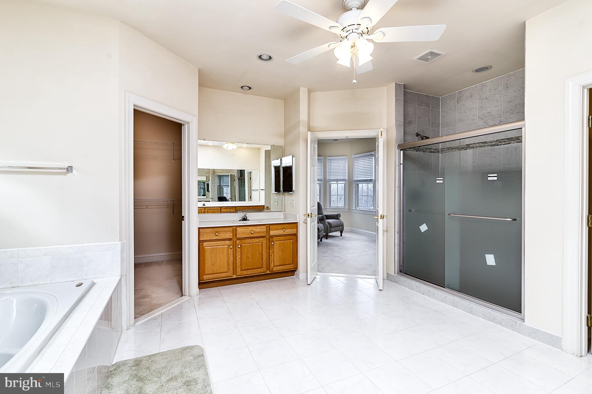 2702 Robaleed Way Herndon, VA 20171 - Photo 18 of 37