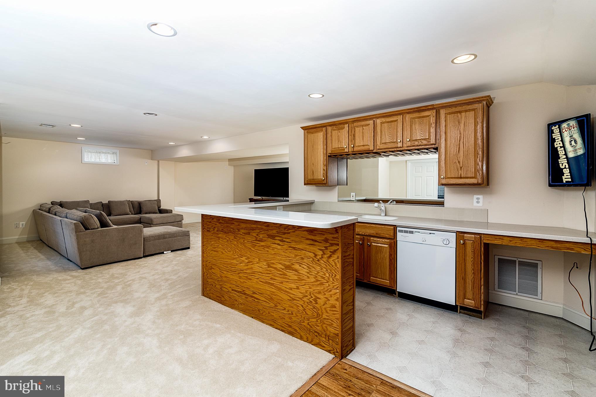 2702 Robaleed Way Herndon, VA 20171 - Photo 27 of 37