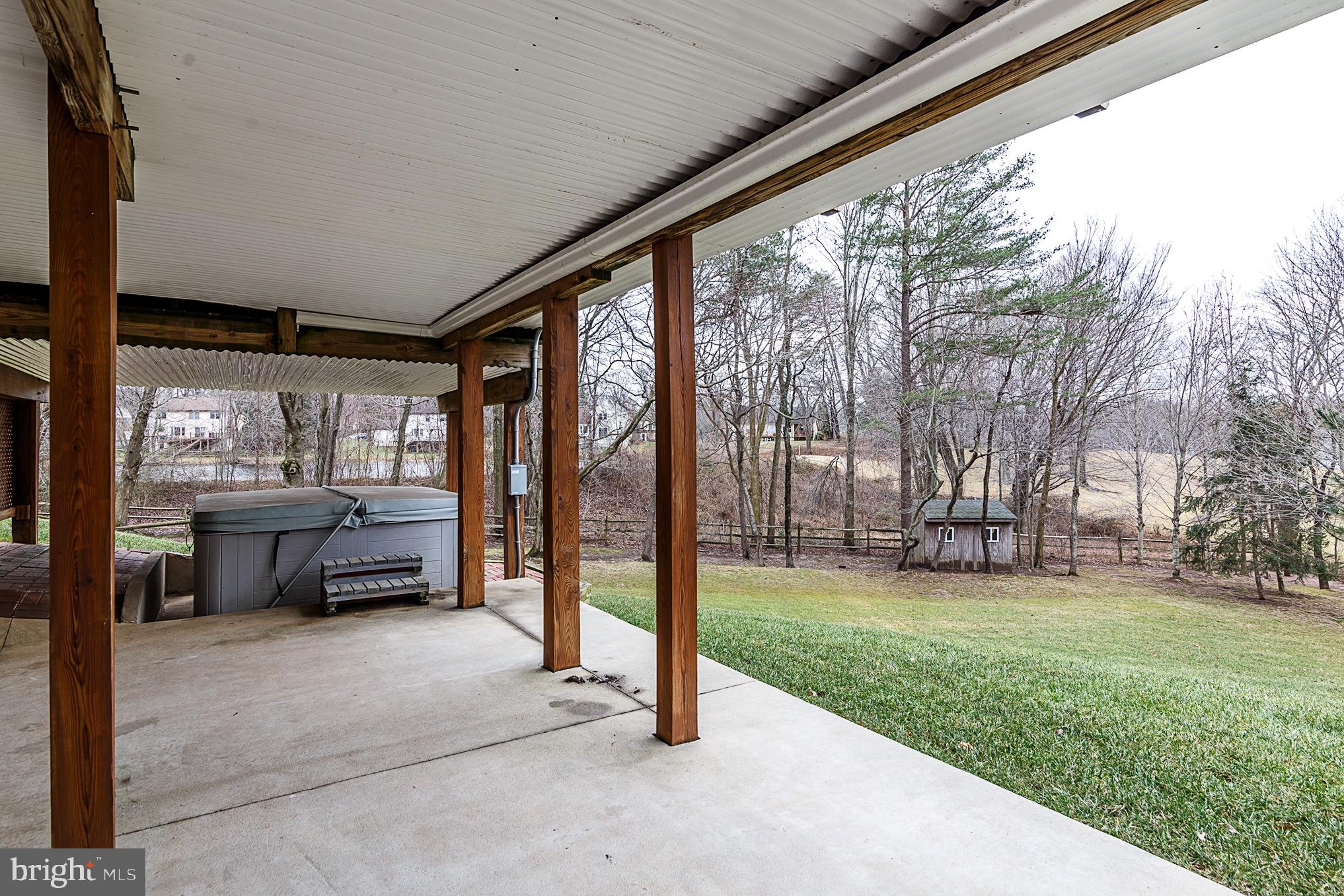 2702 Robaleed Way Herndon, VA 20171 - Photo 33 of 37