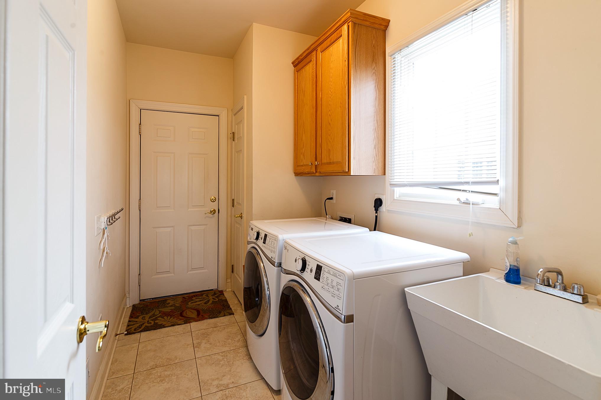 2702 Robaleed Way Herndon, VA 20171 - Photo 35 of 37