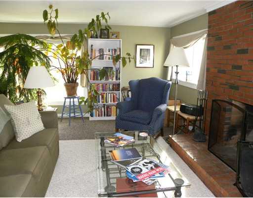 136 B Stevenstown Road Litchfield, ME 04350 - Photo 12 of 12 Living Room.
