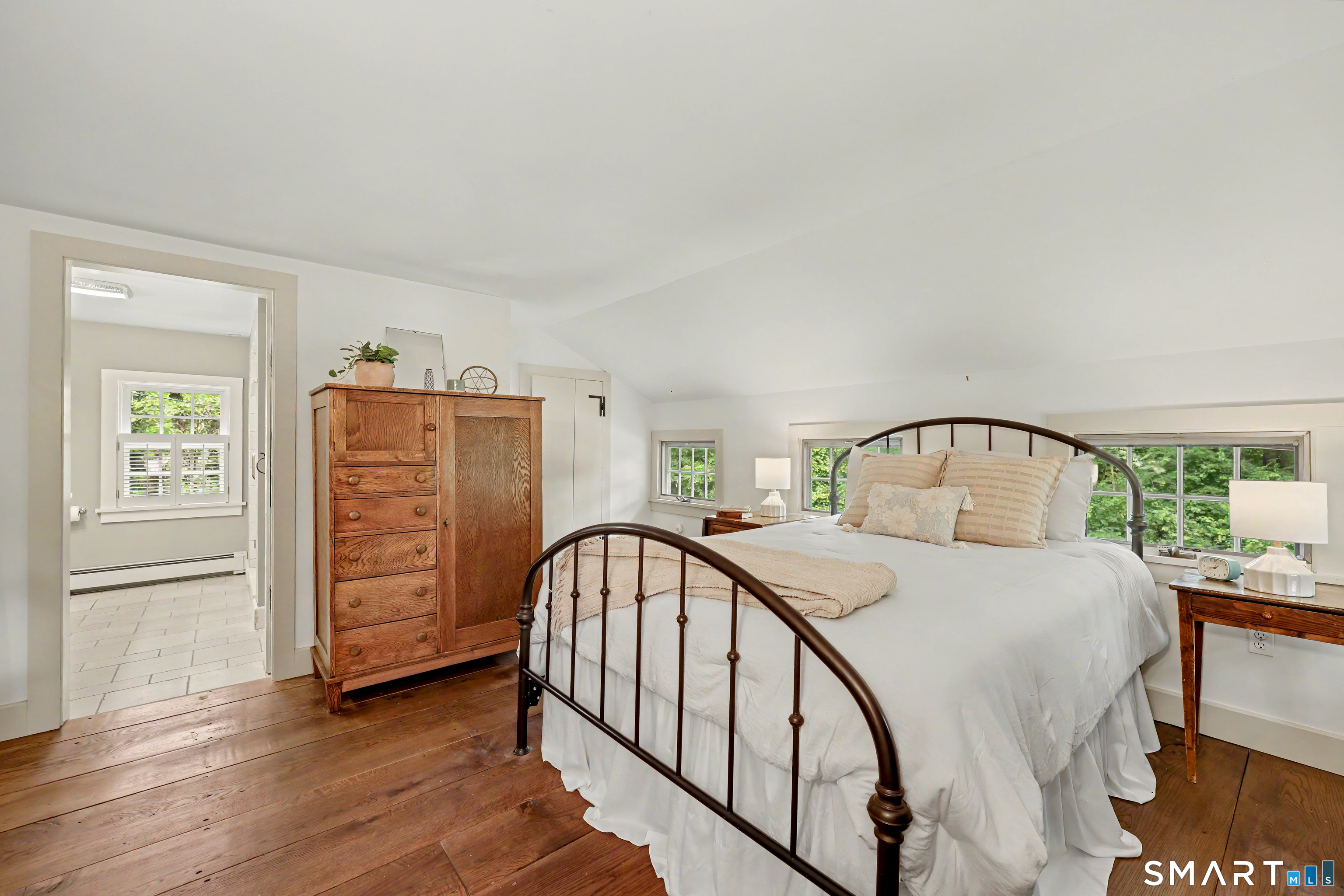 183 Range Road Wilton, CT 06897 - Photo 23 of 40 Primary bedroom suite has full bath and walk-in closet