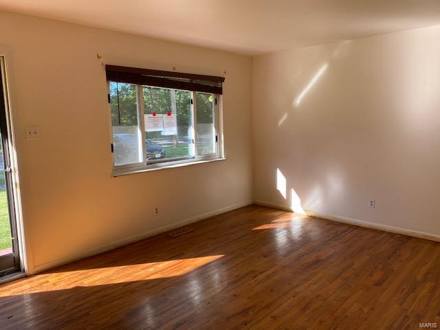 1916 Valley Park Road Fenton, MO 63026 - Photo 3 of 18 Gallery Image 3