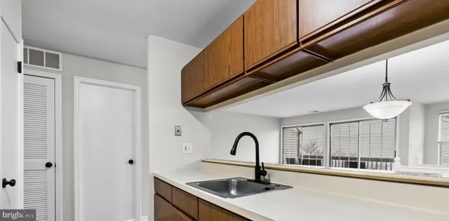 $219,000 | 617 Glen Lane, Unit 58B, Norristown, PA 19403