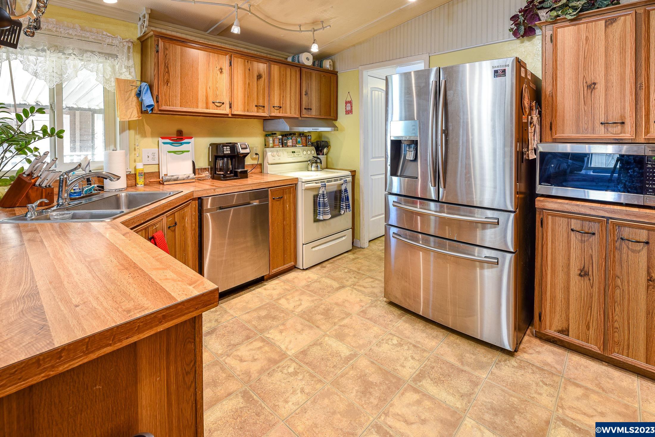 10660 Southwest Wilsonville Road, Unit 20 Wilsonville, OR 97070 - Photo 24 of 41