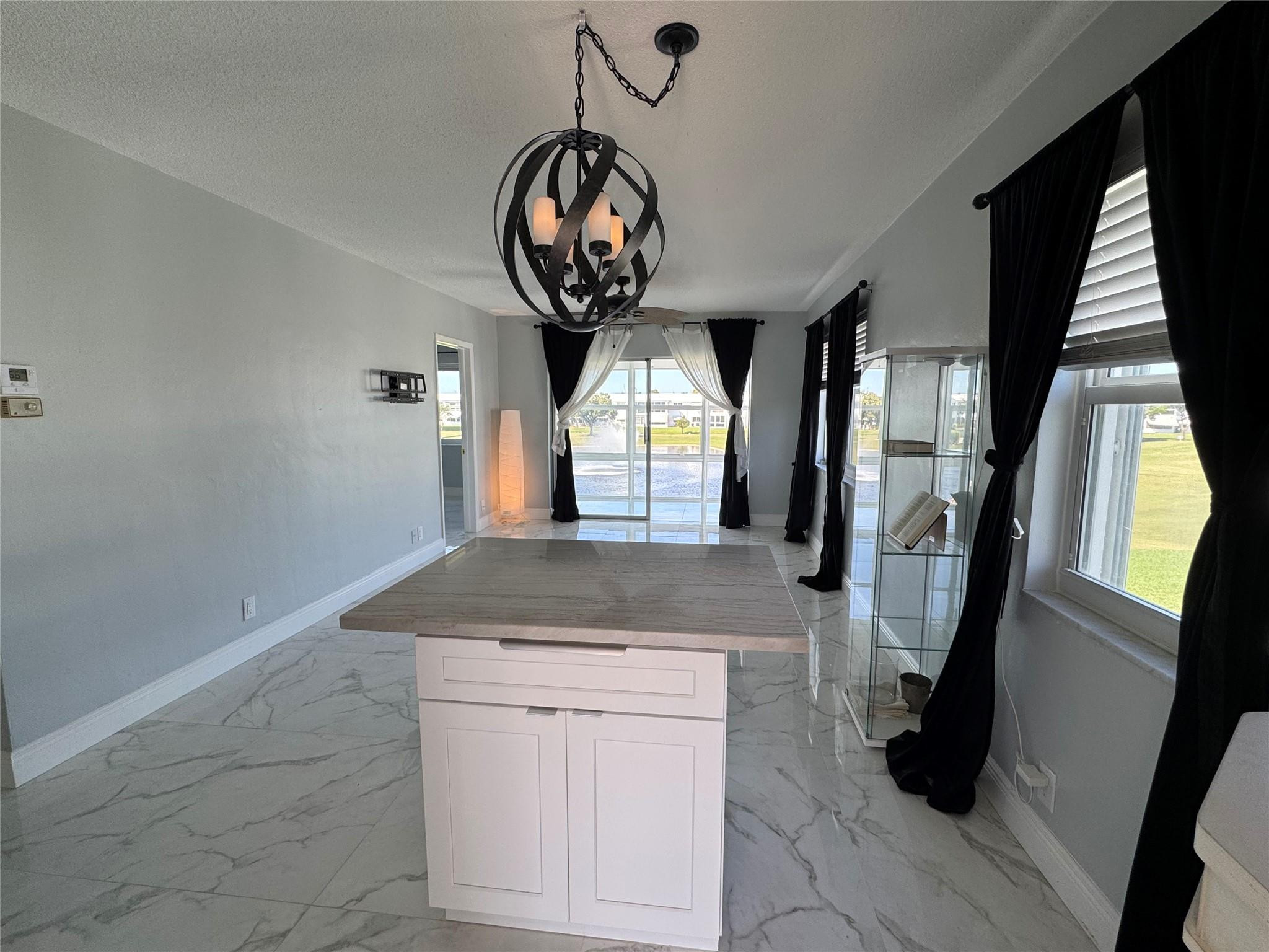 2701 East Golf Boulevard, Unit 2017 Pompano Beach, FL 33064 - Photo 3 of 33 Dining area