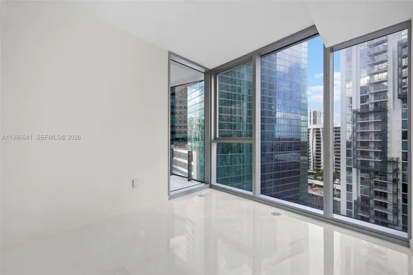 $9,300 | 300 Biscayne Blvd Way, Unit 2409, Miami, FL 33131