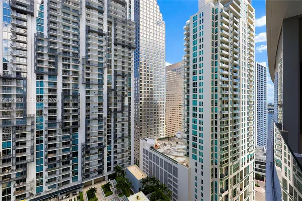 $9,300 | 300 Biscayne Blvd Way, Unit 2409, Miami, FL 33131