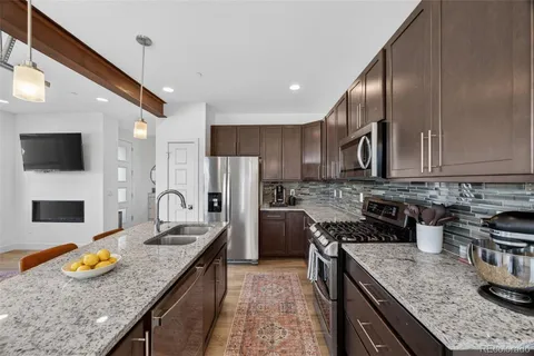 $497,500 | 19518 East Sunset Circle, Aurora, CO 80015