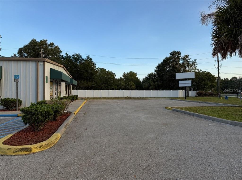 1424 North Gulf Avenue Crystal River, FL 34429 - Photo 11 of 24