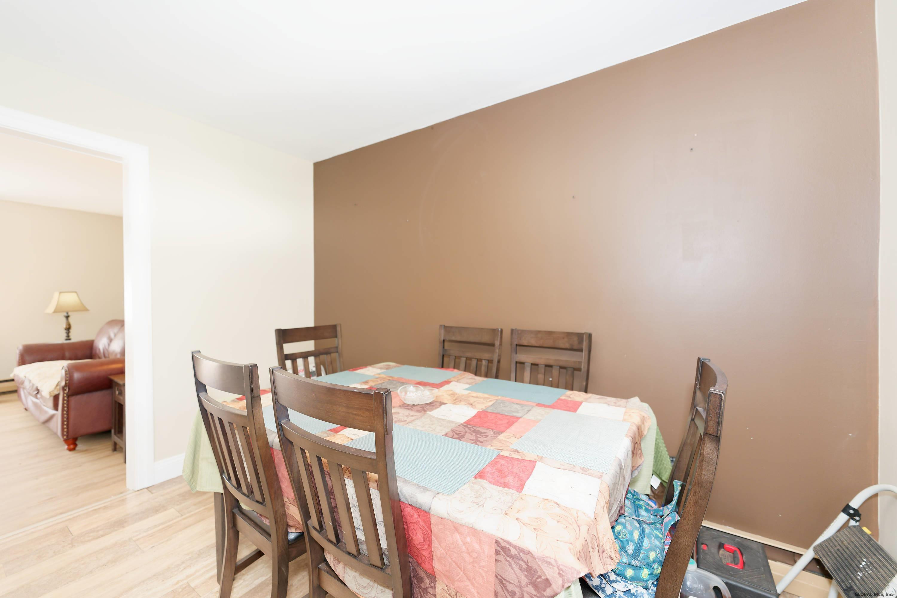 511 Chadwick Road Schenectady, NY 12304 - Photo 11 of 34 Photo 12