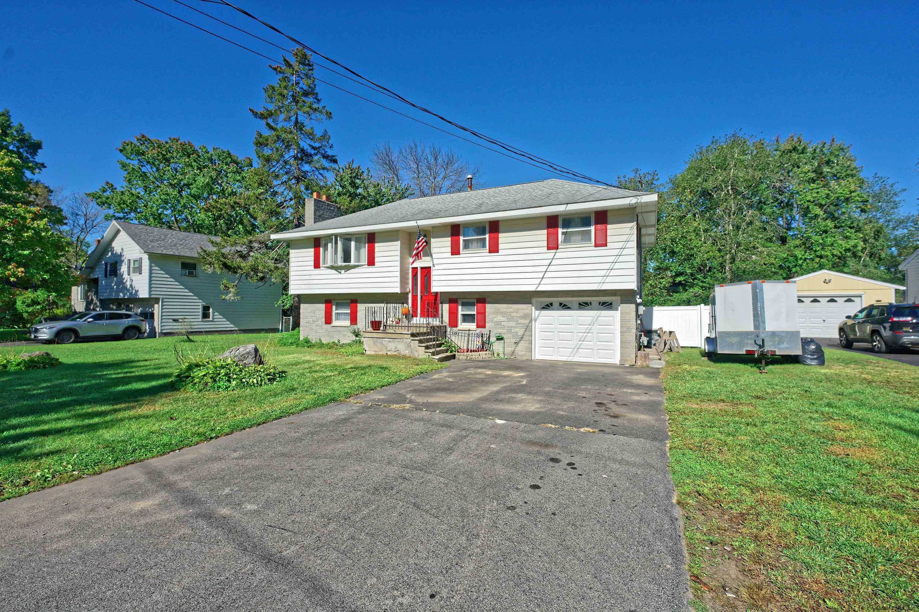 511 Chadwick Road Schenectady, NY 12304 - Photo 3 of 34 Photo 4