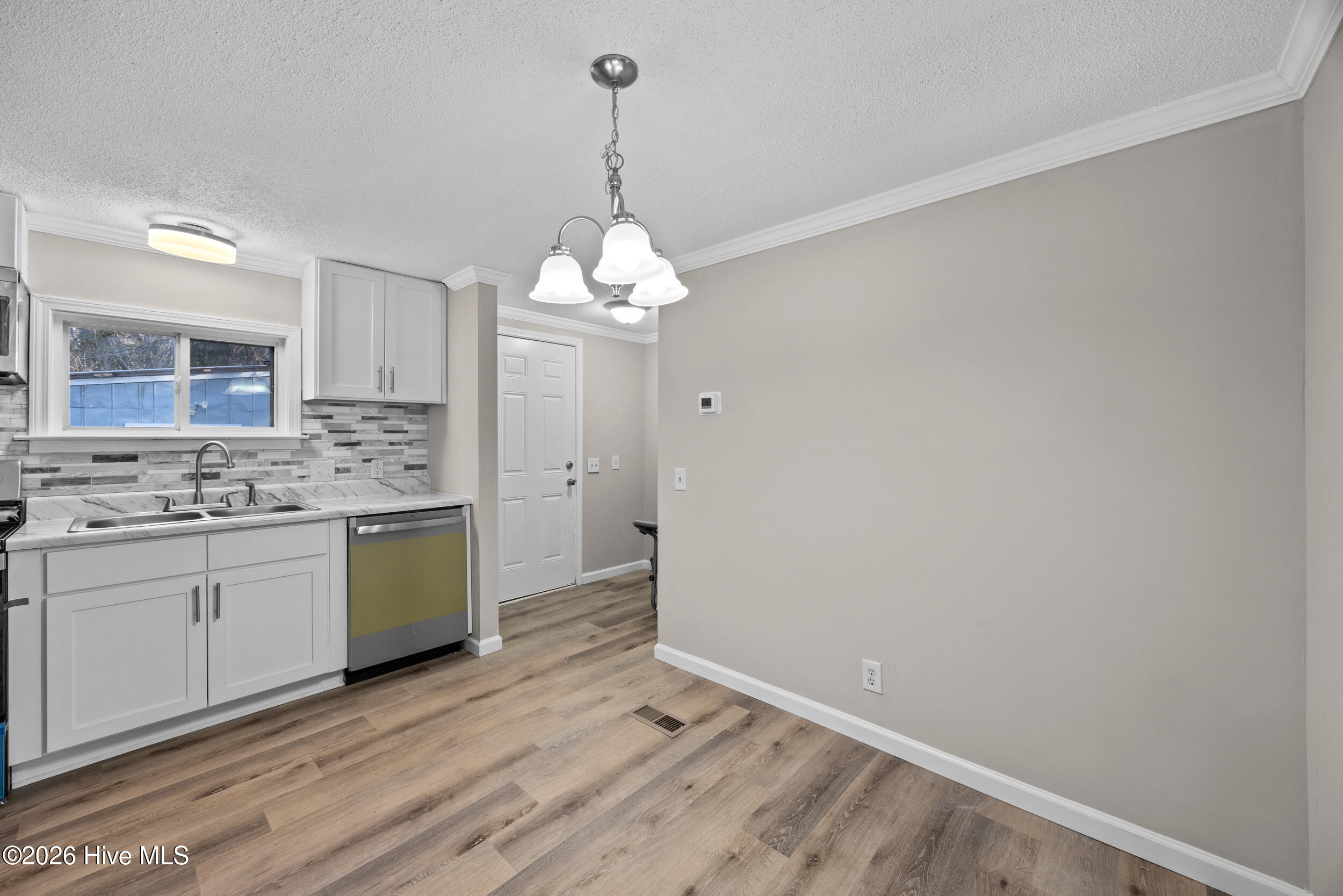 2893 Green Hill Road Northeast Leland, NC 28451 - Photo 14 of 40 20_dining area