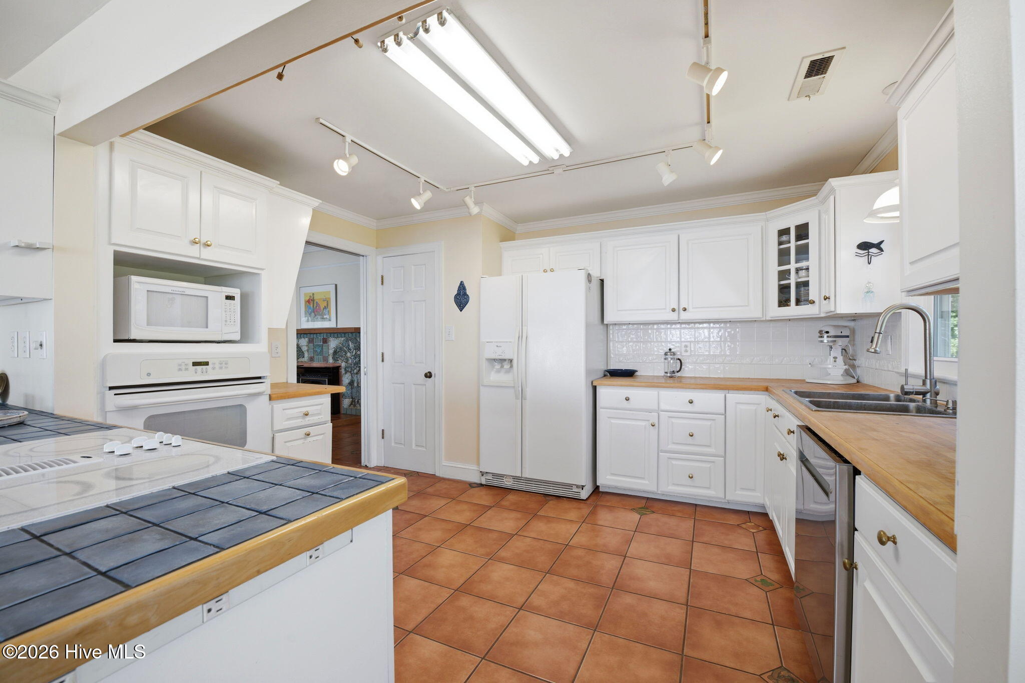 279 Wiggins Point Road Oriental, NC 28571 - Photo 13 of 63