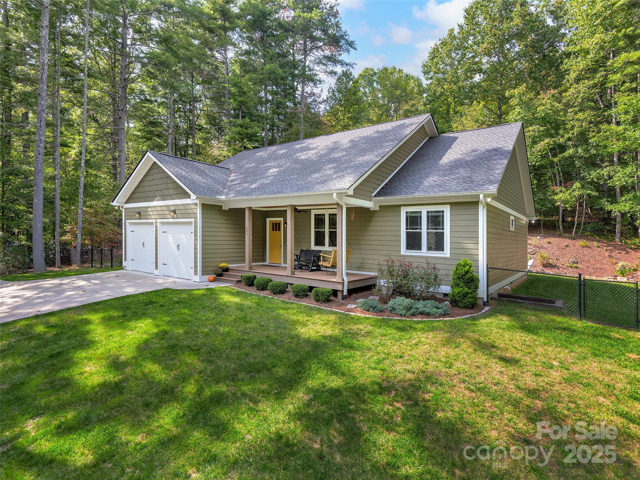 289 Thomas Road Hendersonville, NC 28739 - Photo 23 of 24 Gallery Image 23