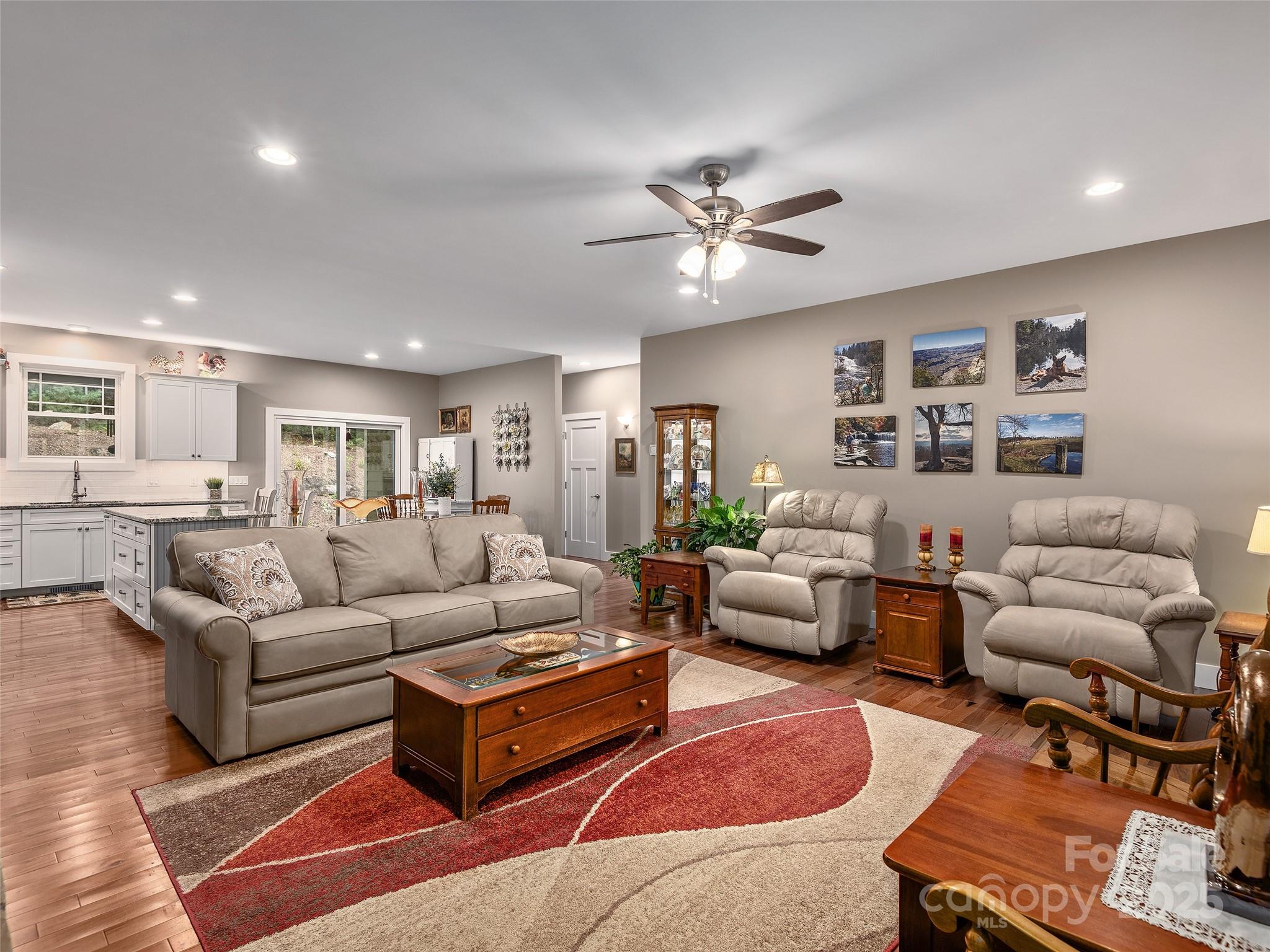 289 Thomas Road Hendersonville, NC 28739 - Photo 3 of 24 Gallery Image 3