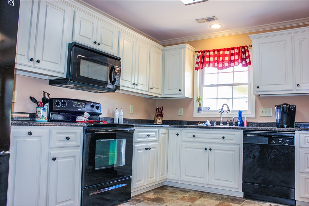 111 Regency Walk Pickens, SC 29671 - Photo 9 of 33 Gallery Image 9
