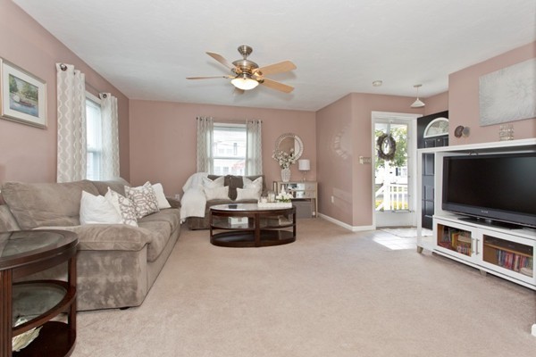 37 Raymond Road Salem, MA 01970 - Photo 3 of 12 Gallery Image 3