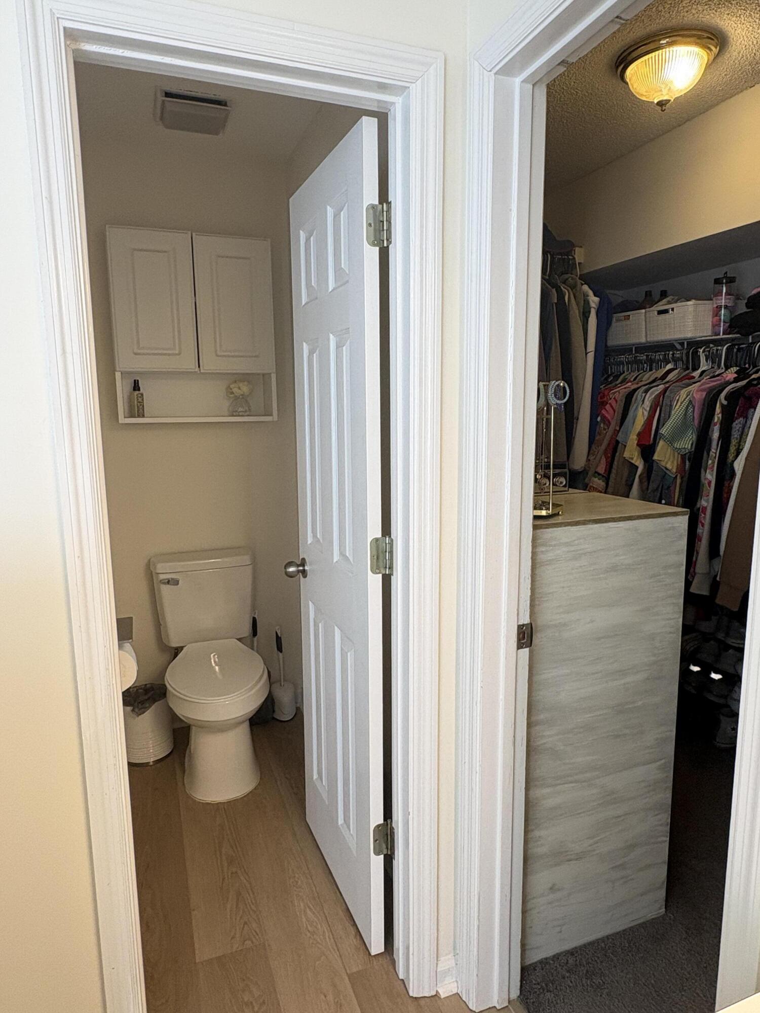 1231 Kendal Court Augusta, GA 30907 - Photo 26 of 39 Ensuite Toilet Closet & Walk-in Closet