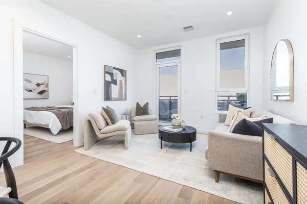 $1,390,000 | 1395 Washington Street, Unit PH603, Boston, MA 02118