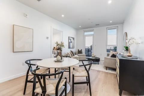 $1,390,000 | 1395 Washington Street, Unit PH603, Boston, MA 02118