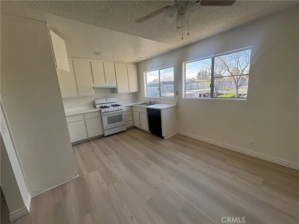 $3,250 | 167 Briarwood, Irvine, CA 92604