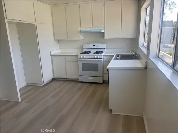 $3,250 | 167 Briarwood, Irvine, CA 92604